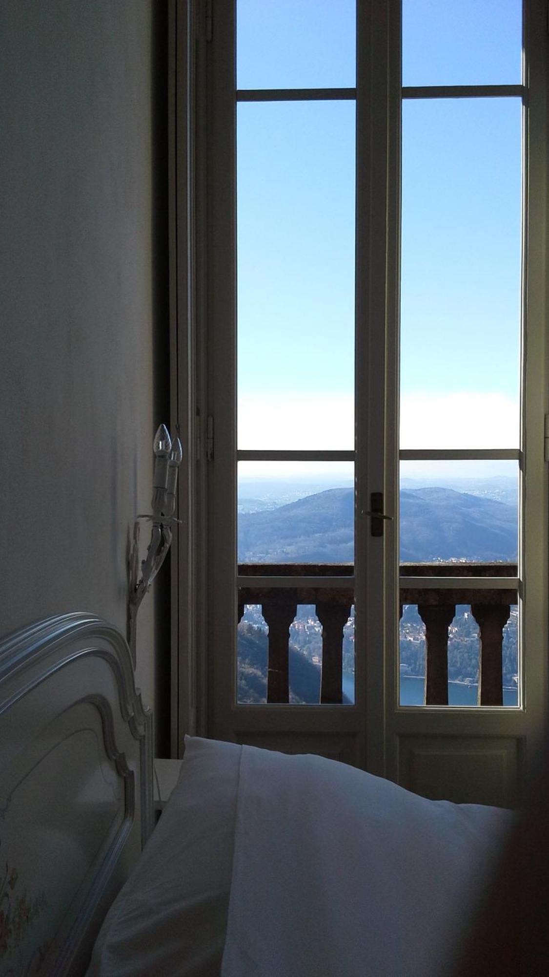 B&B Il Balcone Sul Lago Brunate Bagian luar foto