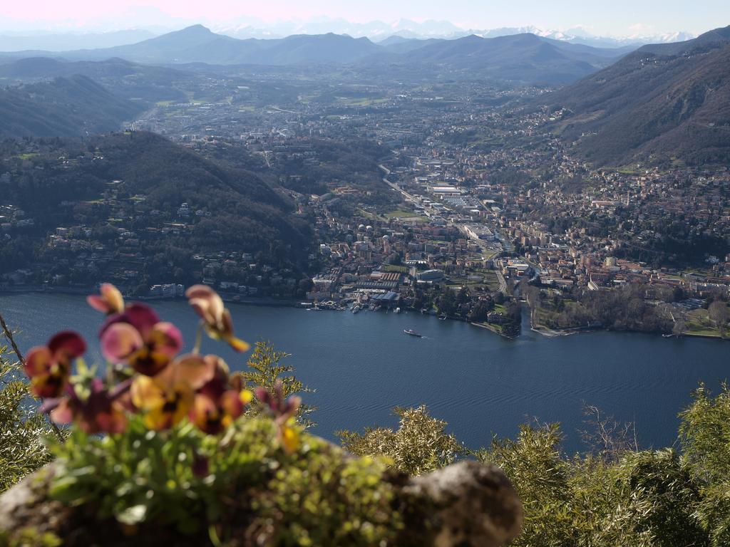 B&B Il Balcone Sul Lago Brunate Ruang foto