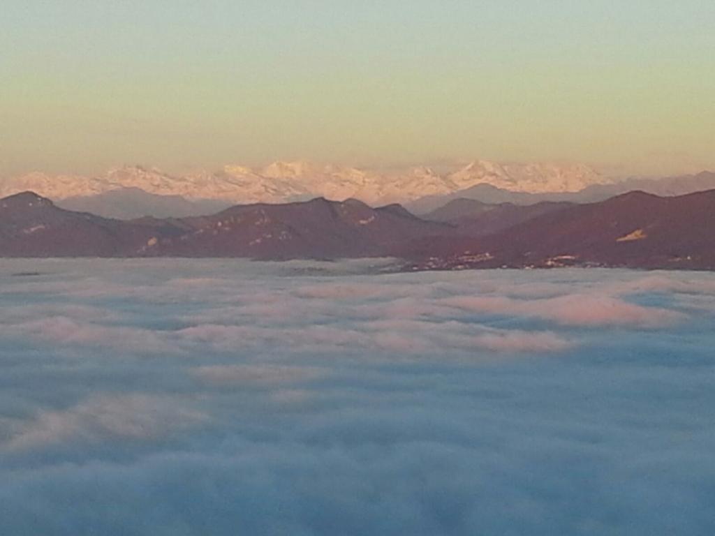 B&B Il Balcone Sul Lago Brunate Bagian luar foto