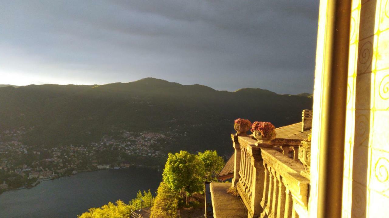 B&B Il Balcone Sul Lago Brunate Bagian luar foto